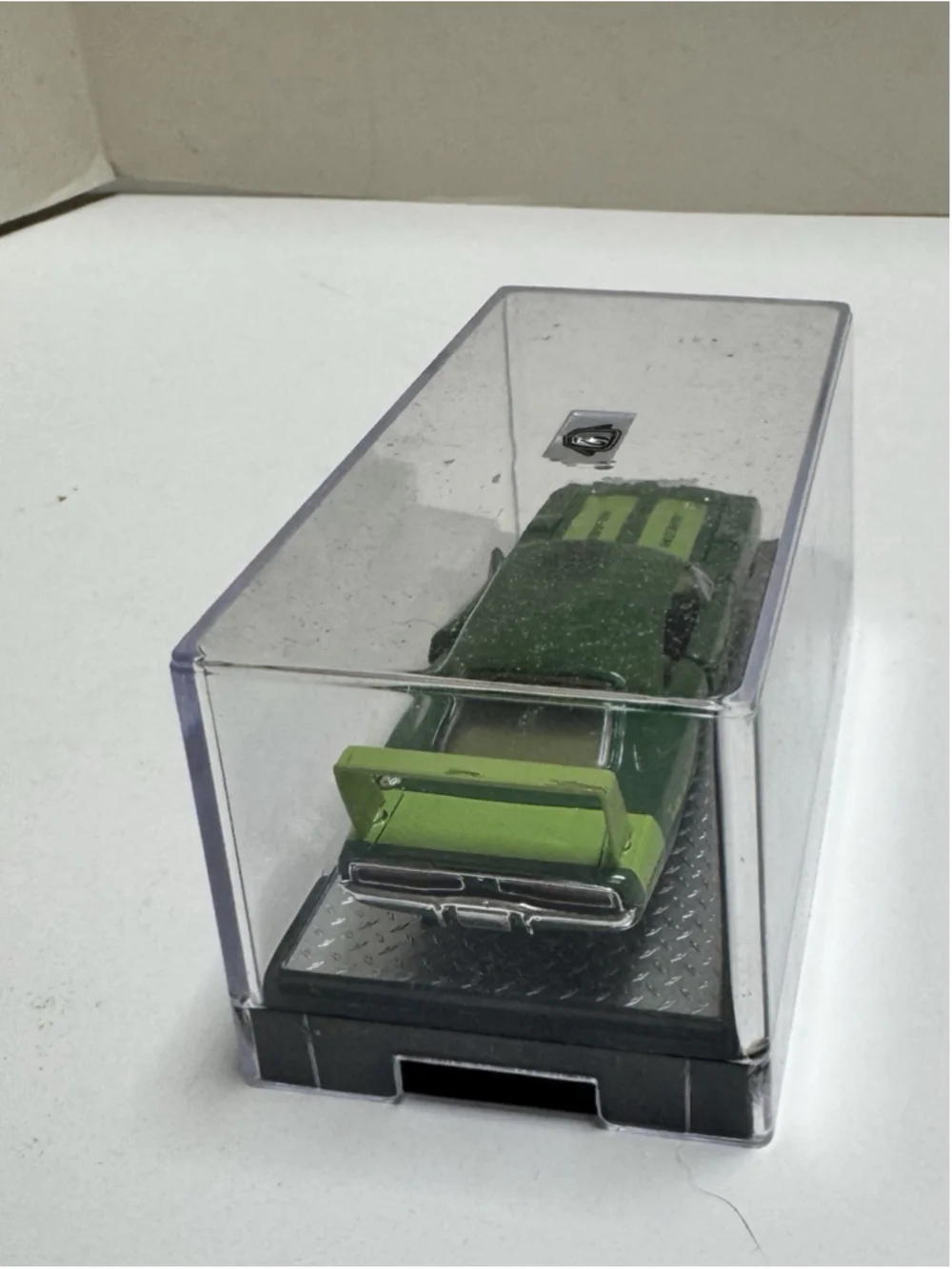 M2 Machines 1969 Dodge Charger Daytona Hemi Sprite Green Die Cast